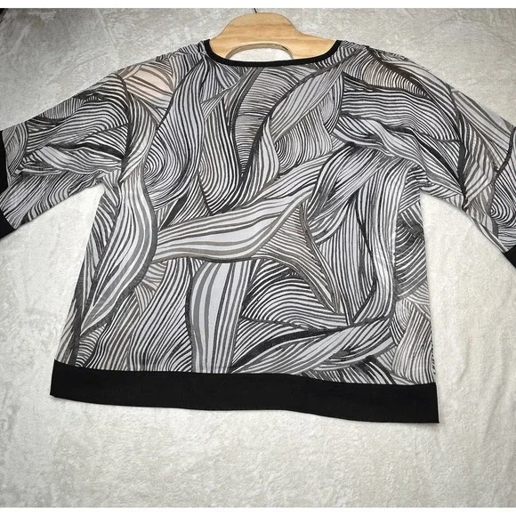 Chico Women's Small ( 1 ) Black & White Sheer Blouse Sleeve Under Black Tank - Picture 2 of 9